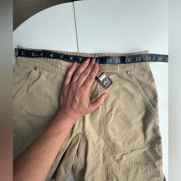 Lauren Ralph Lauren Woman’s Tan Cargo Shorts Size 6P - Picture 7 of 12